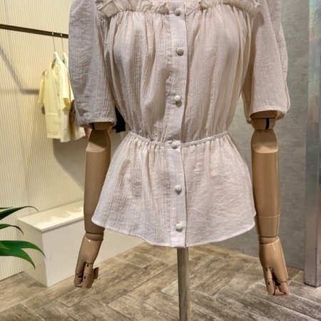 밴딩 프릴 스퀘어넥 블라우스