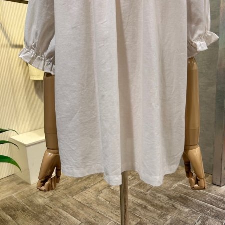 프릴넥 스트랩 면 블라우스