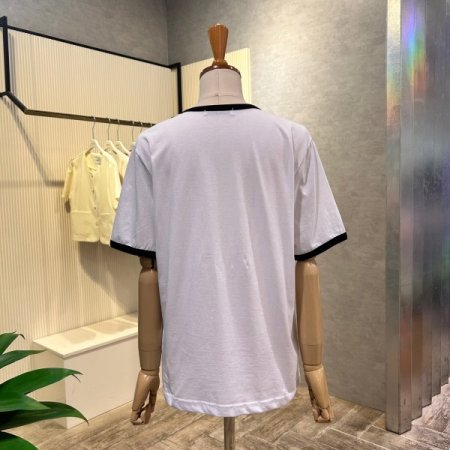 라인 배색 레터링 반팔 티셔츠