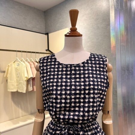 스트랩 패턴 프린트 민소매 원피스