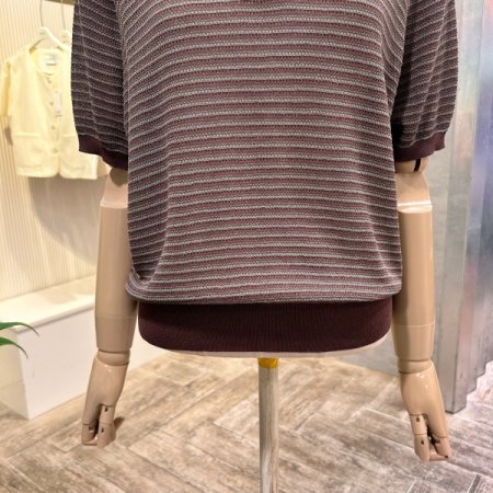 스트라이프 카라 니트