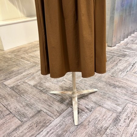 백밴딩 플리츠 셋업 스커트