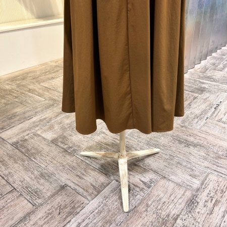 백밴딩 플리츠 셋업 스커트