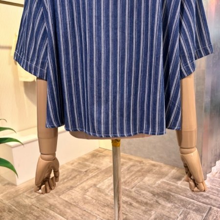 스트라이프 크롭 셔츠