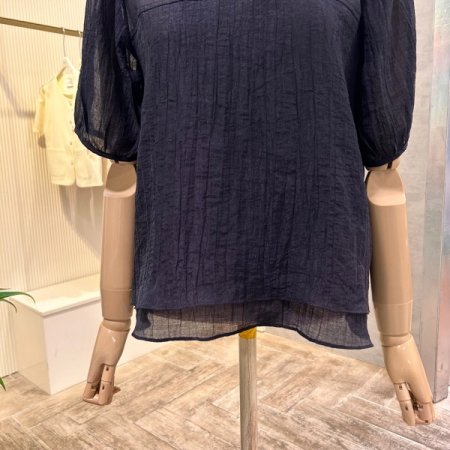 시스루 라운드 블라우스