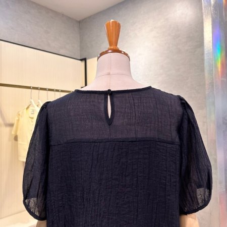 시스루 라운드 블라우스