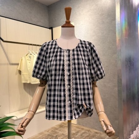 레이스 라인 체크 패턴 블라우스
