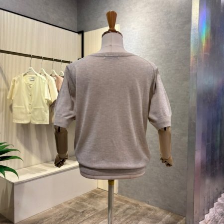 베이직 브이넥 니트