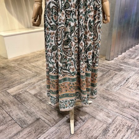 레이스 브이넥 셔링 원피스