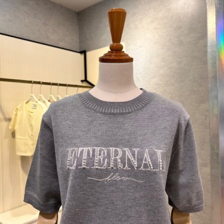 베이직 자수 레터링 니트