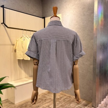 카라 롤업소매 배색 셔츠