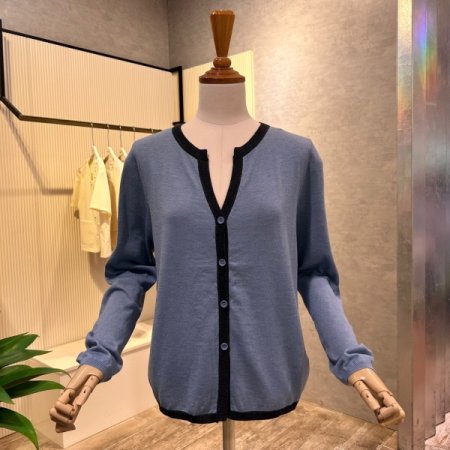 V넥 단추 배색 셋업 가디건