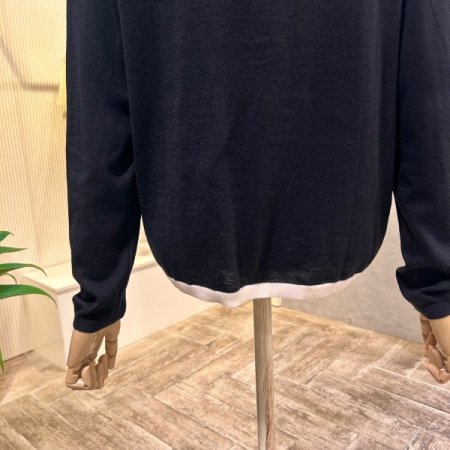 V넥 단추 배색 셋업 가디건