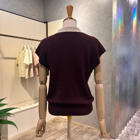 캡소매 배색 카라 니트