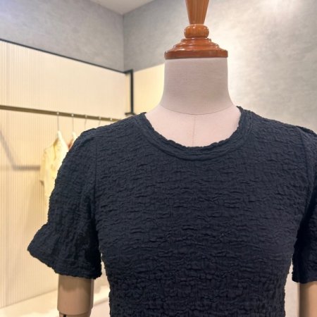 셔링 엠보싱 반팔 티셔츠