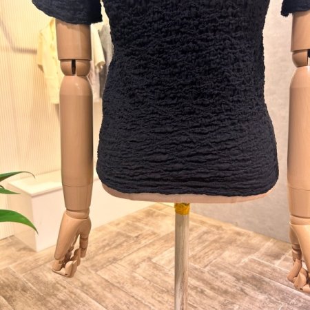 셔링 엠보싱 반팔 티셔츠