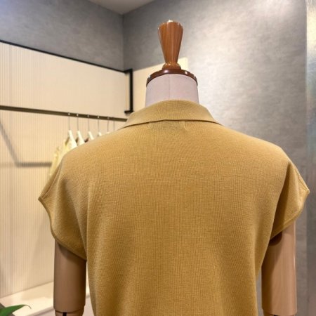 카라 캡소매 니트