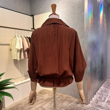 셔링 언발 카라 밴딩 블라우스