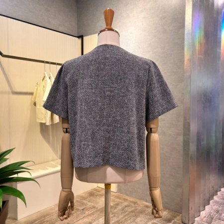 V넥 단추 크롭 반팔 자켓