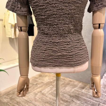 셔링 엠보싱 반팔 티셔츠