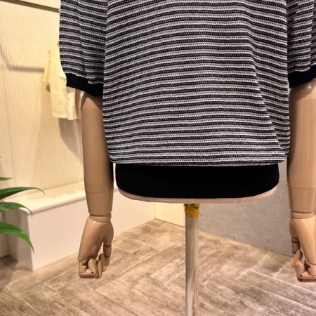 카라 스트라이프 니트