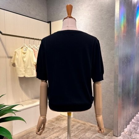 브이넥 베이직 니트