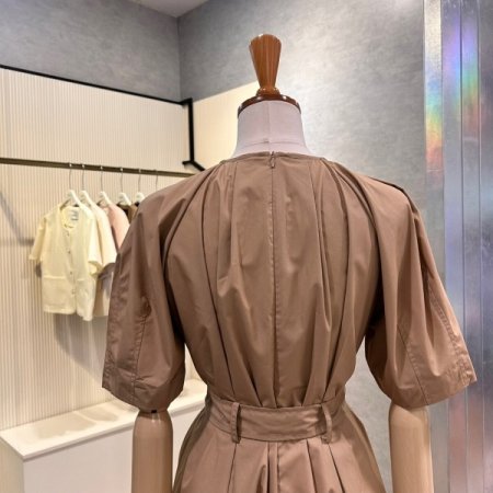 라운드 플리츠 롱 원피스