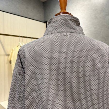 엠보싱 지퍼 점퍼