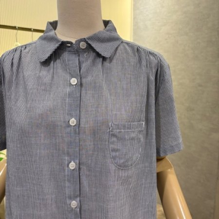 언발 셔링 스트라이프 카라 셔츠