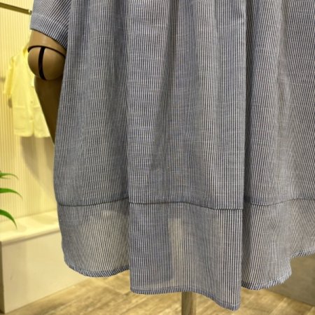 언발 셔링 스트라이프 카라 셔츠