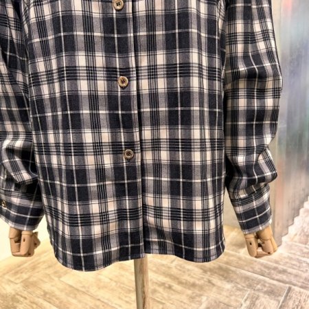 레터링 포켓 체크셔츠