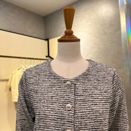 트위드 단추 크롭 자켓