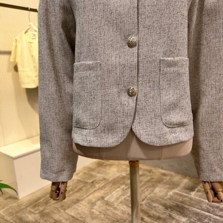 플리츠 소매 단추 크롭 자켓