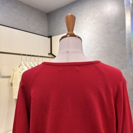 베이직 컬러 V넥 니트