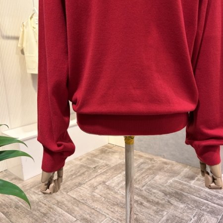 베이직 컬러 V넥 니트