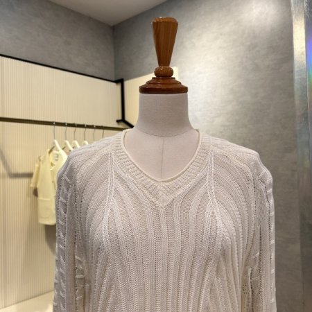 V넥 크롭 골지 니트