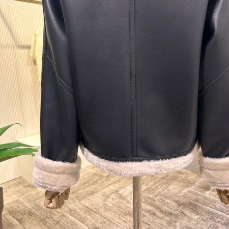 베이직 집업 페이크 무스탕 자켓