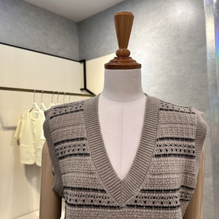 패턴 배색 브이넥 베스트 니트