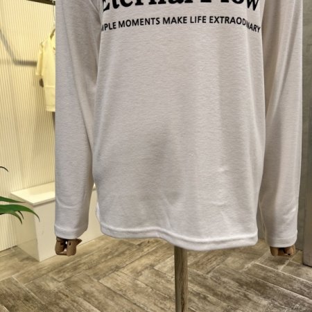 라운드 레터링 티셔츠