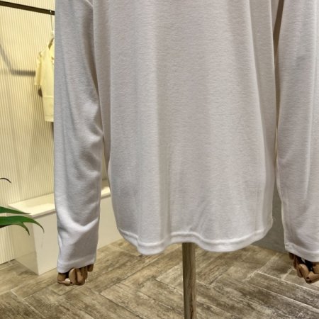 라운드 레터링 티셔츠