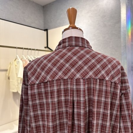 체크 단추 언발 셔츠