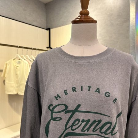 크롭 레터링 티셔츠