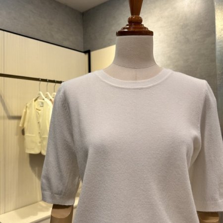 베이직 라운드 니트