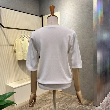 베이직 라운드 니트