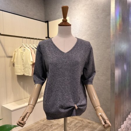 V넥 베이직 니트