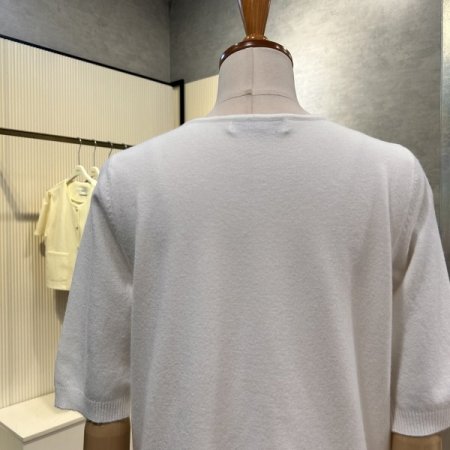 V넥 베이직 니트