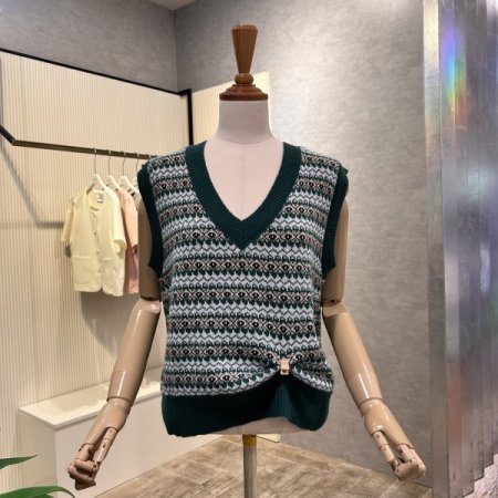 배색 패턴 V넥 베스트 니트