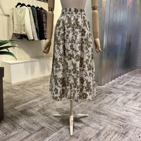 백밴딩 플라워 셋업 롱 스커트