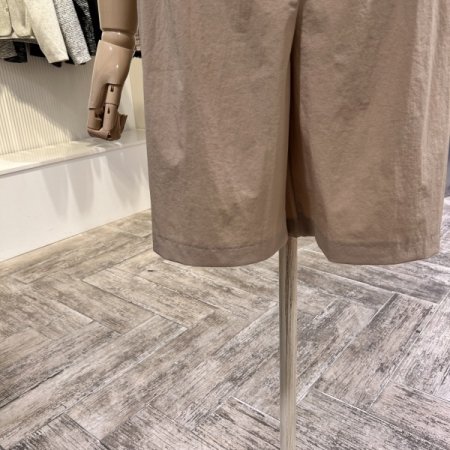 백밴딩 투턱 반바지