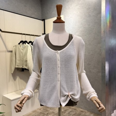 민소매 레이어드 단추 니트